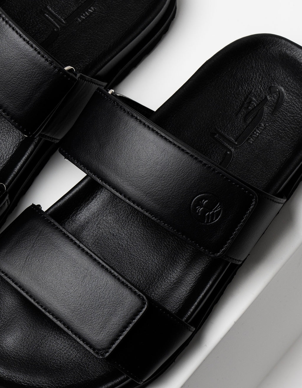 Ladies Two-strapped Sandals Black