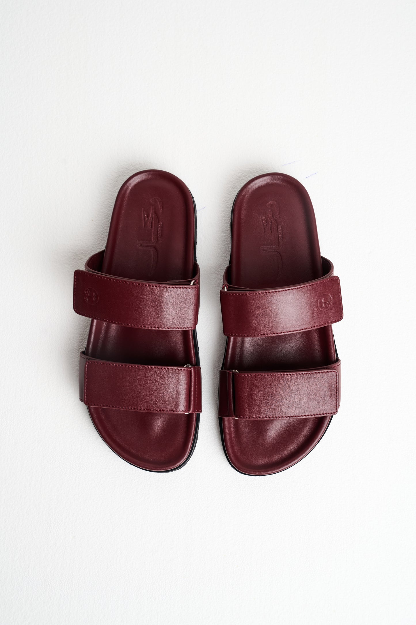 Ladies Two-Strapped Sandals Cremisi